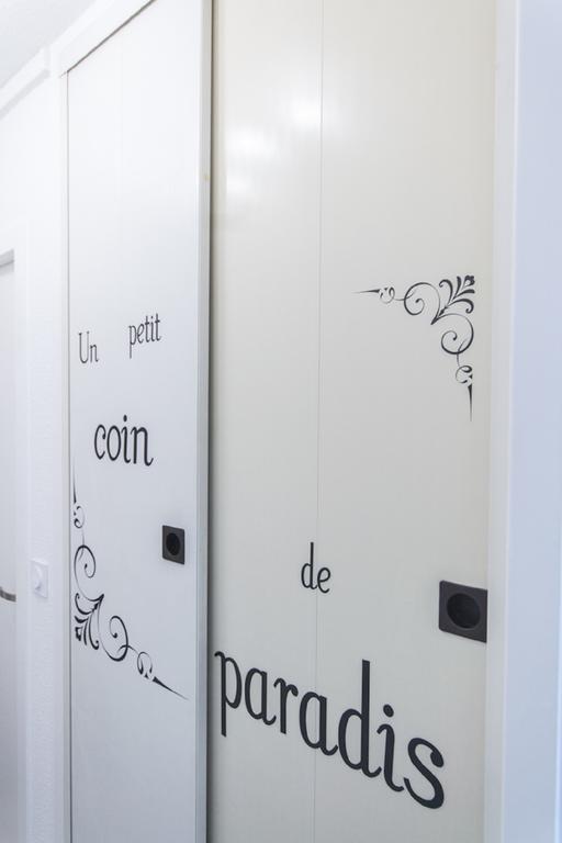 Sweethome Dijon - Black & White Esterno foto